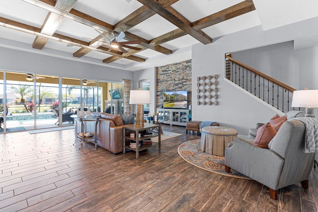 Image 9 of property listing at 7328 PARADISO DRIVE, Apollo Beach, FL 33572