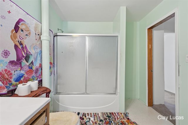 1836 Buchanan Avenue, Grand Rapids, MI 49507