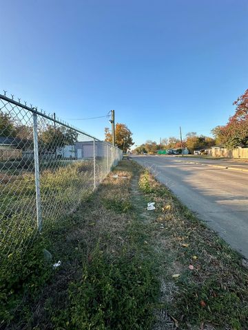 5739 Sweetbriar Street, Houston, TX 77017