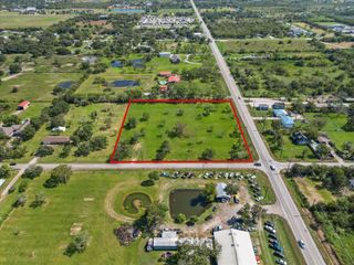 939 28th Street, Dickinson, TX 77539