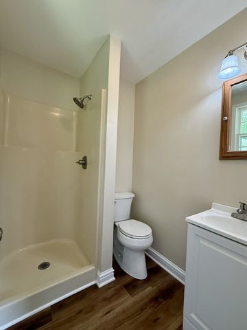 2825 Lylewood Rd, Woodlawn, TN 37191