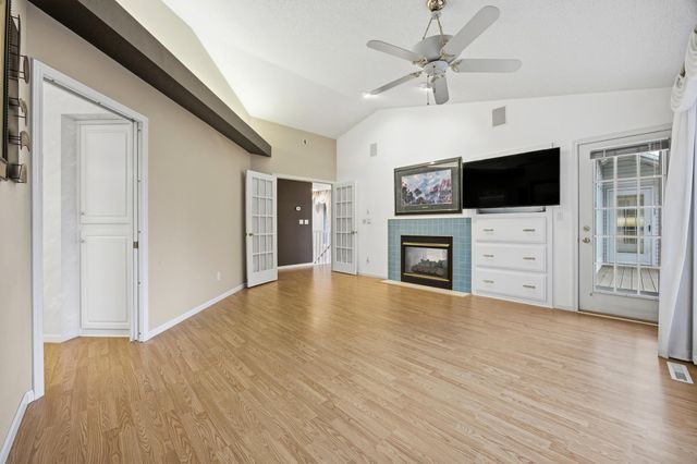 1059 Sommerset Place, West Fargo, ND 58078