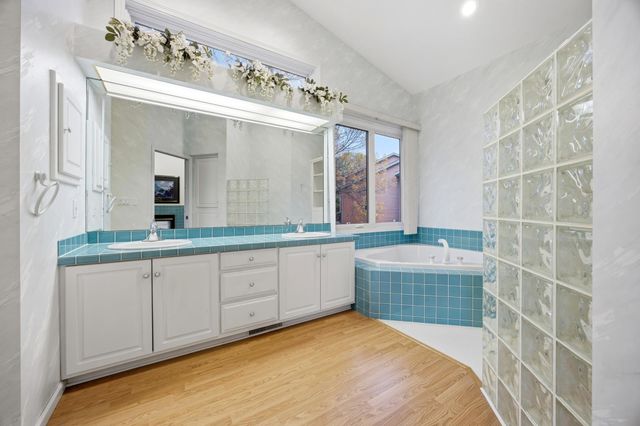 1059 Sommerset Place, West Fargo, ND 58078