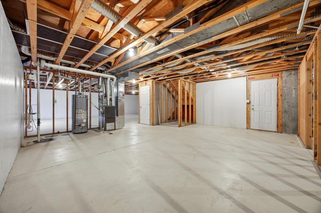 1059 Sommerset Place, West Fargo, ND 58078