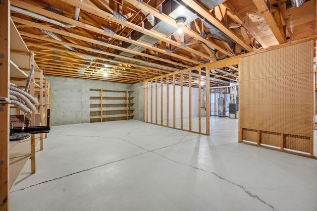 1059 Sommerset Place, West Fargo, ND 58078