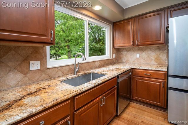 5441 Langlewood Drive, West Bloomfield, MI 48322