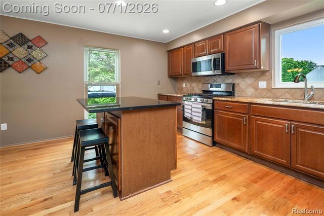 5441 Langlewood Drive, West Bloomfield, MI 48322