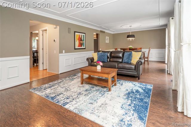 5441 Langlewood Drive, West Bloomfield, MI 48322