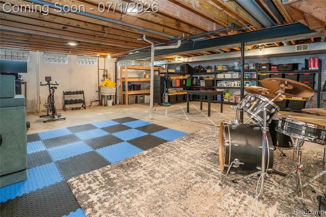 5441 Langlewood Drive, West Bloomfield, MI 48322