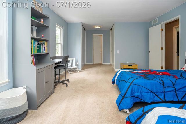 5441 Langlewood Drive, West Bloomfield, MI 48322