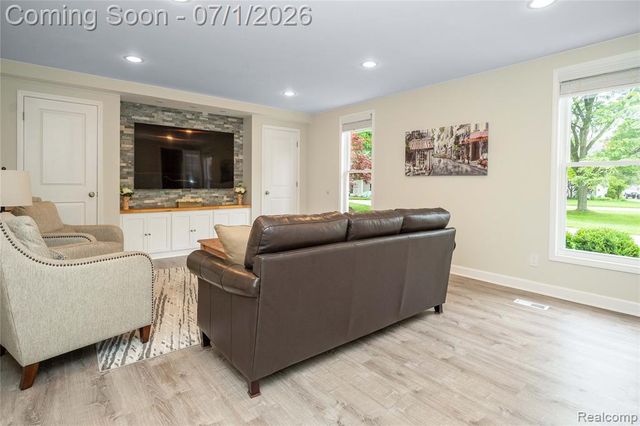 5441 Langlewood Drive, West Bloomfield, MI 48322