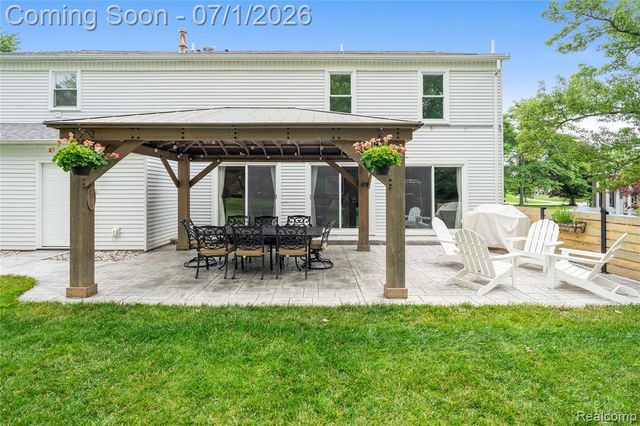 5441 Langlewood Drive, West Bloomfield, MI 48322