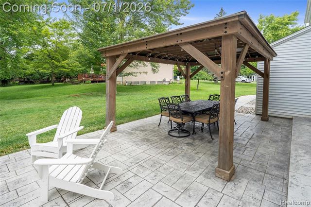 5441 Langlewood Drive, West Bloomfield, MI 48322