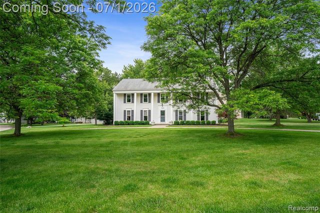 5441 Langlewood Drive, West Bloomfield, MI 48322