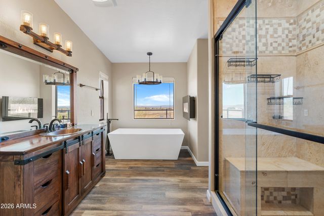 1445 S Table Mountain Road, Chino Valley, AZ 86323