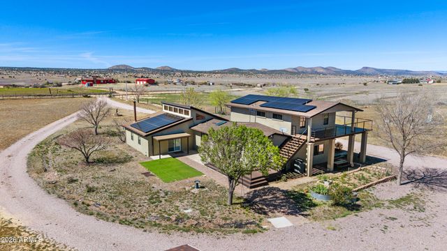 1445 S Table Mountain Road, Chino Valley, AZ 86323