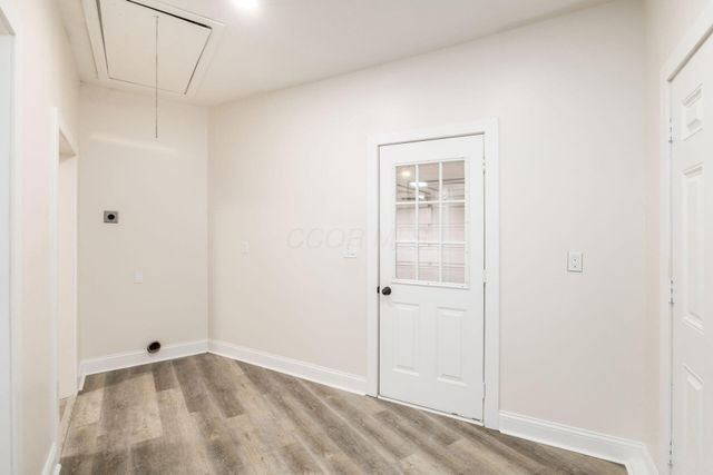 325 Starrett Court, Columbus, OH 43214