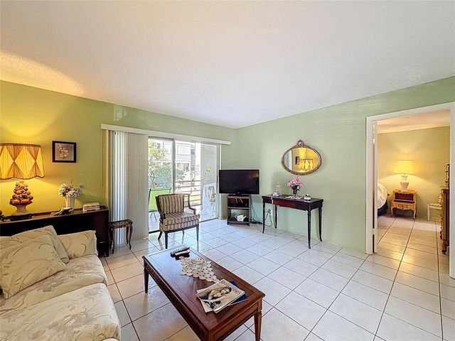 4211 NW 41st Street 205, Lauderdale Lakes, FL 33319
