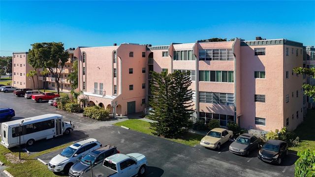 4211 NW 41st Street 205, Lauderdale Lakes, FL 33319