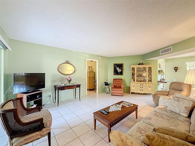 4211 NW 41st Street 205, Lauderdale Lakes, FL 33319