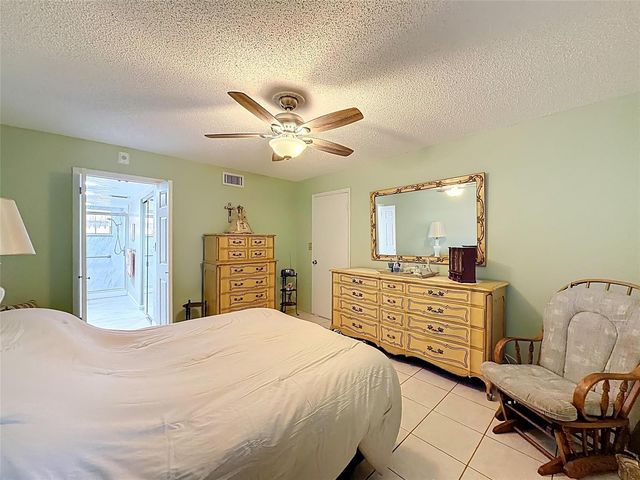 4211 NW 41st Street 205, Lauderdale Lakes, FL 33319
