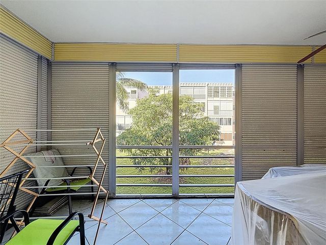 4211 NW 41st Street 205, Lauderdale Lakes, FL 33319
