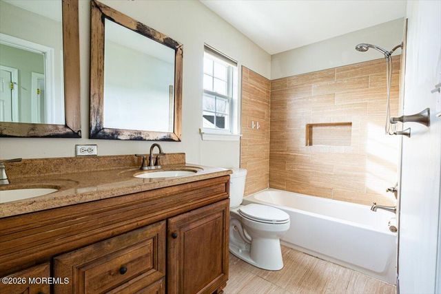 10 Hemingway Lane, Columbus, NJ 08022