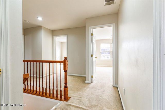 10 Hemingway Lane, Columbus, NJ 08022