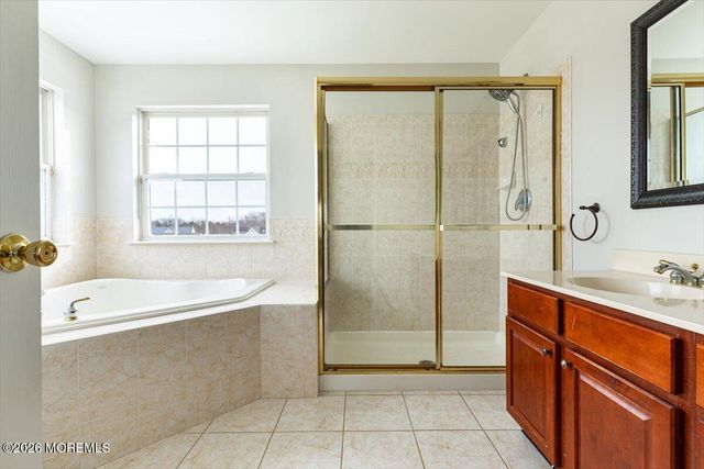 10 Hemingway Lane, Columbus, NJ 08022