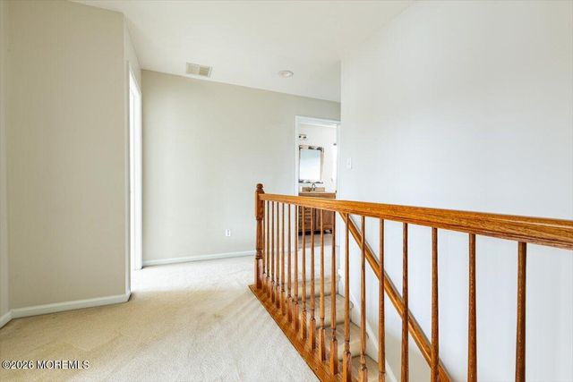 10 Hemingway Lane, Columbus, NJ 08022