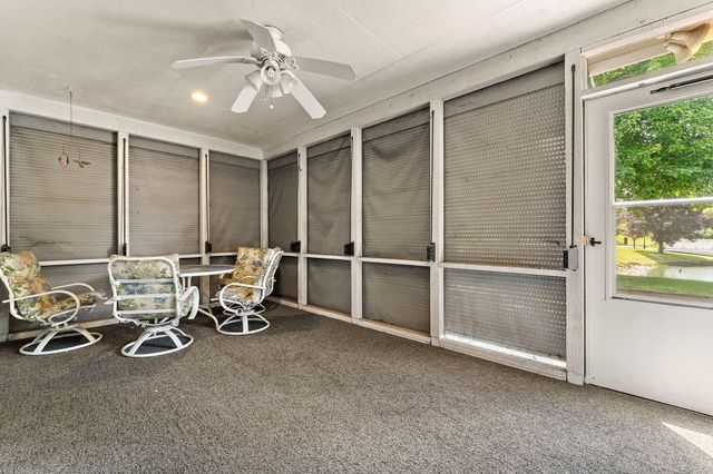 827 Kenmare Pkwy, Crown Point, IN 46307