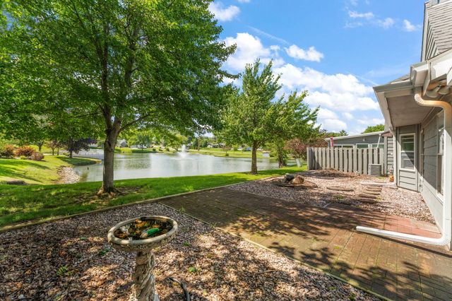 827 Kenmare Pkwy, Crown Point, IN 46307