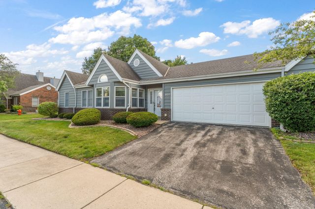 827 Kenmare Pkwy, Crown Point, IN 46307
