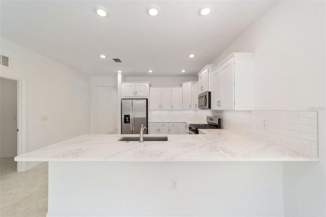 5702 SW 70TH AVENUE, Ocala, FL 34476