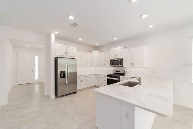 5702 SW 70TH AVENUE, Ocala, FL 34476