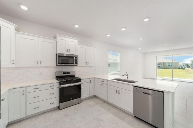 5702 SW 70TH AVENUE, Ocala, FL 34476