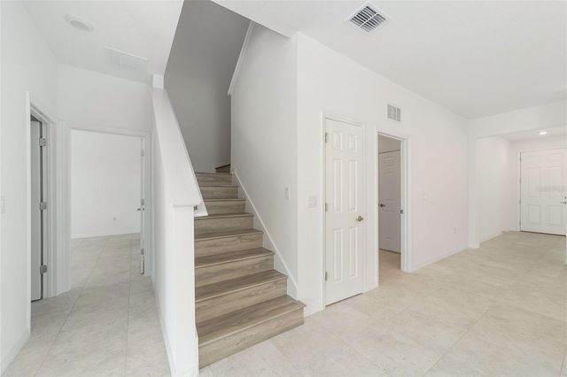 5702 SW 70TH AVENUE, Ocala, FL 34476