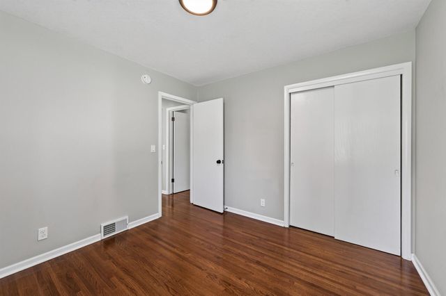 2124 Dixon Drive, Bloomington, MN 55431