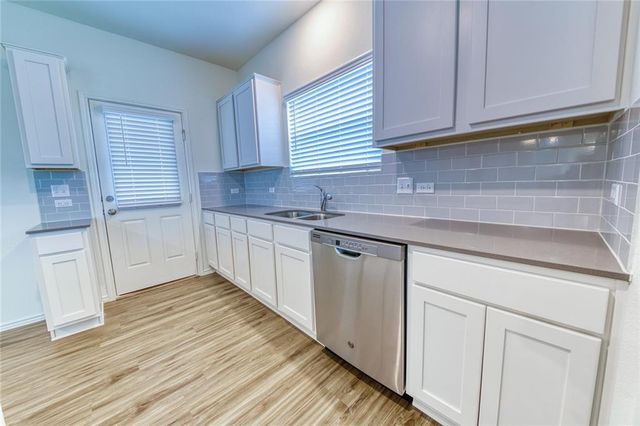 15401 Summer Ray DR NE, Del Valle, TX 78617