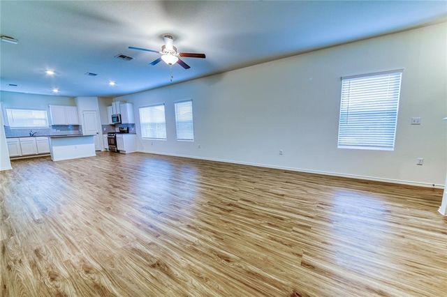 15401 Summer Ray DR NE, Del Valle, TX 78617