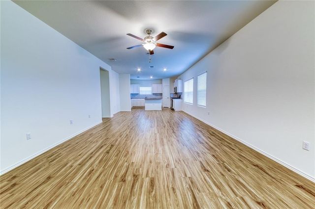 15401 Summer Ray DR NE, Del Valle, TX 78617