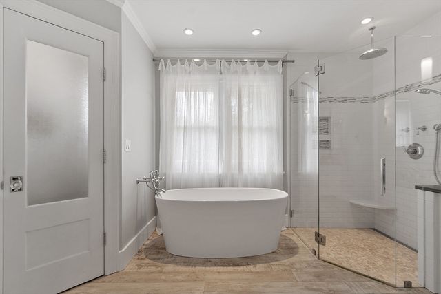 59 Elm St, Concord, MA 01742