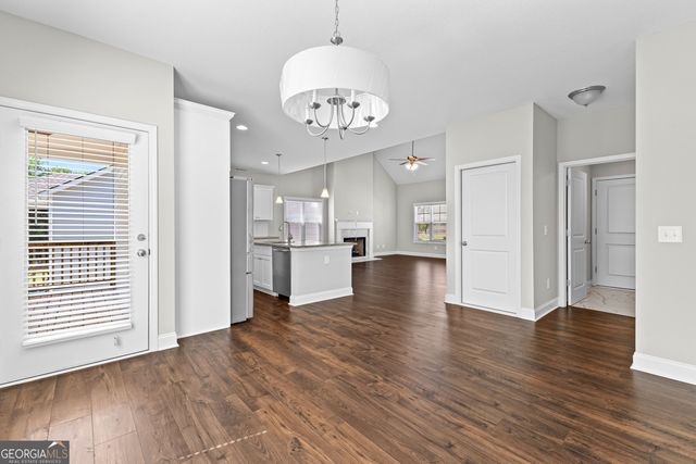517 Lago Court, Lagrange, GA 30241