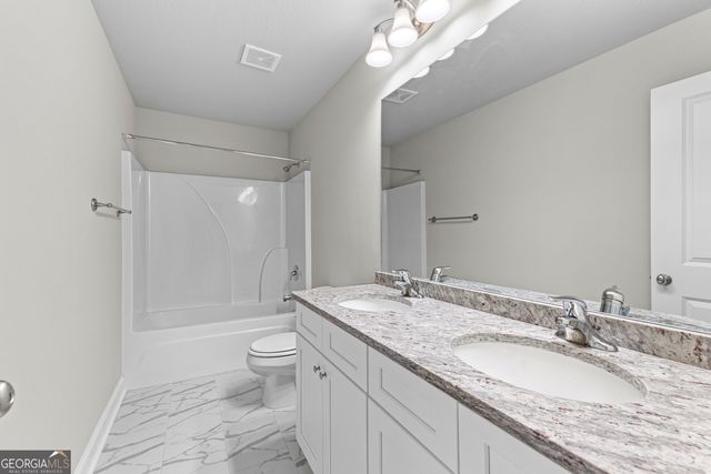 517 Lago Court, Lagrange, GA 30241