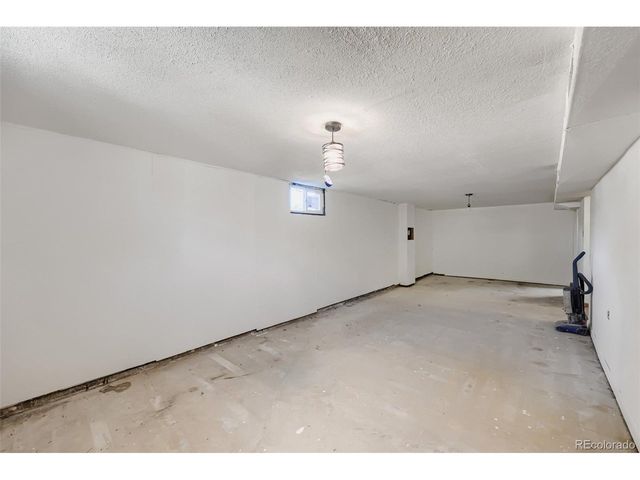116 Ash Ave, Castle Rock, CO 80104