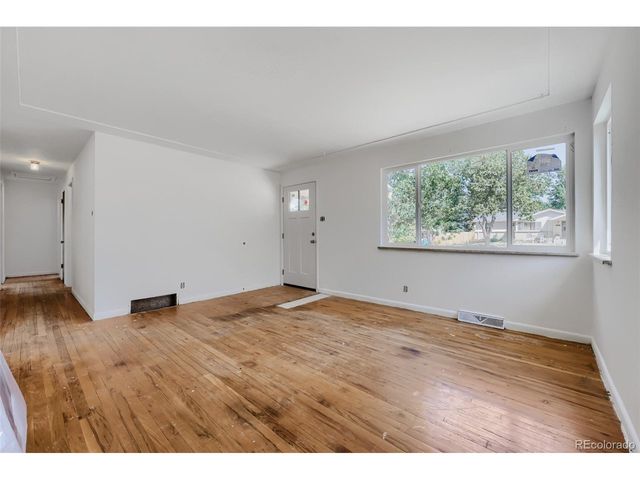 116 Ash Ave, Castle Rock, CO 80104