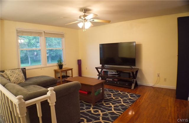 8439 Torchwood Lane, Cicero, NY 13039