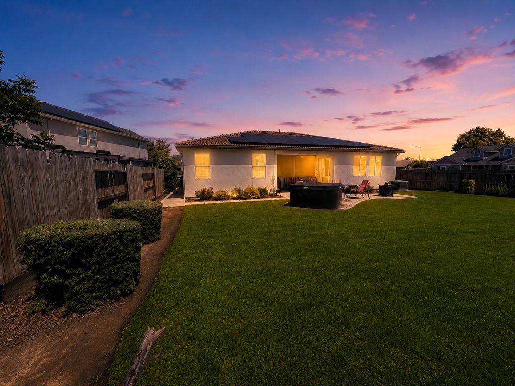 Image 36 of property listing at 3659 N Pearwood Avenue, Fresno, CA 93727