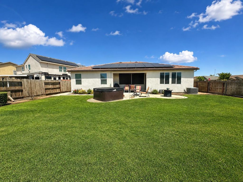 Image 37 of property listing at 3659 N Pearwood Avenue, Fresno, CA 93727