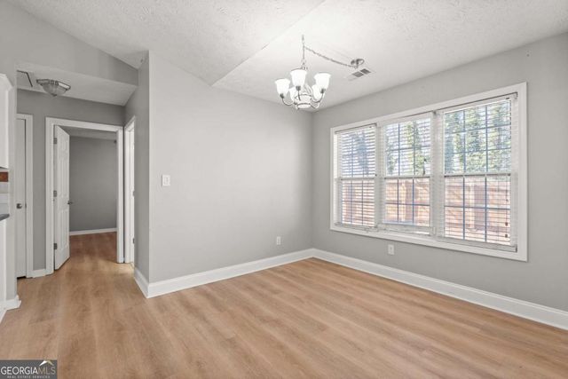 5675 Bridle Glen Dr., Sugar Hill, GA 30518